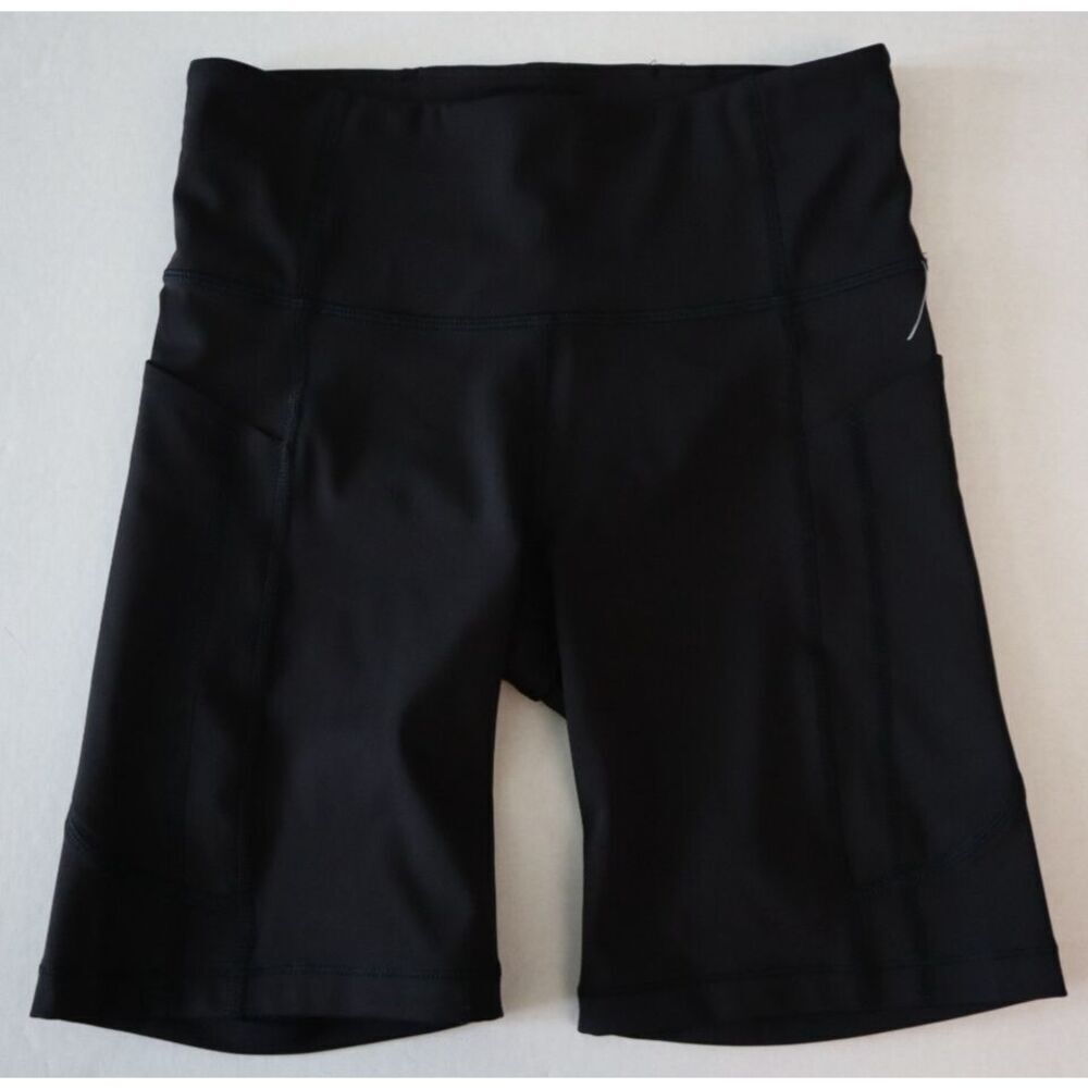 Athleta 987266-00 Women's Sz XS Black Salutation Stash High Rise 7" Shorts